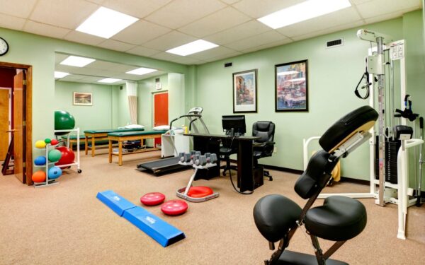 Sports Therapy Clinic: Offering Effective Healing