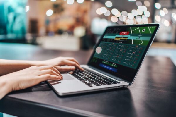 Why Should I do Online Sports Betting? - uReadThis