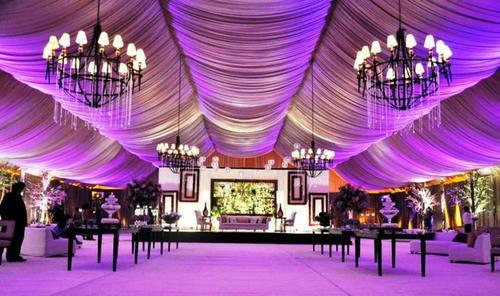 Why You Should Hire the Services of a Luxury, Professional Entertainment Agency for Your Corporate Event