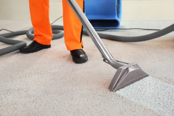 Dry carpet cleaning: see the benefits of this service