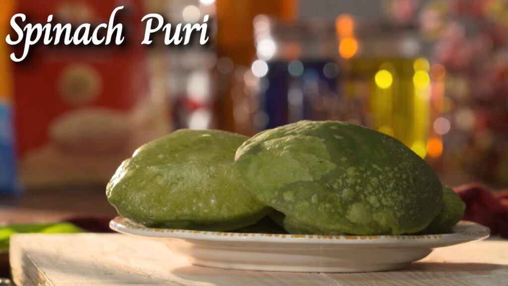 Make this Wholesome Spinach Puri using Aashirvaad Atta