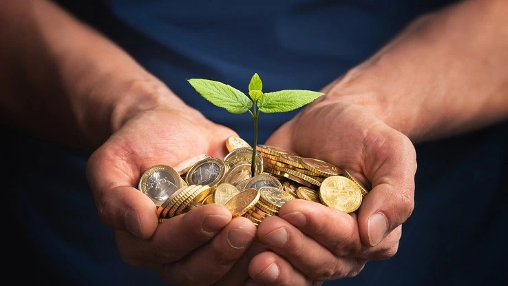 How To Effectively Help Humankind Through Socially Responsible Investments